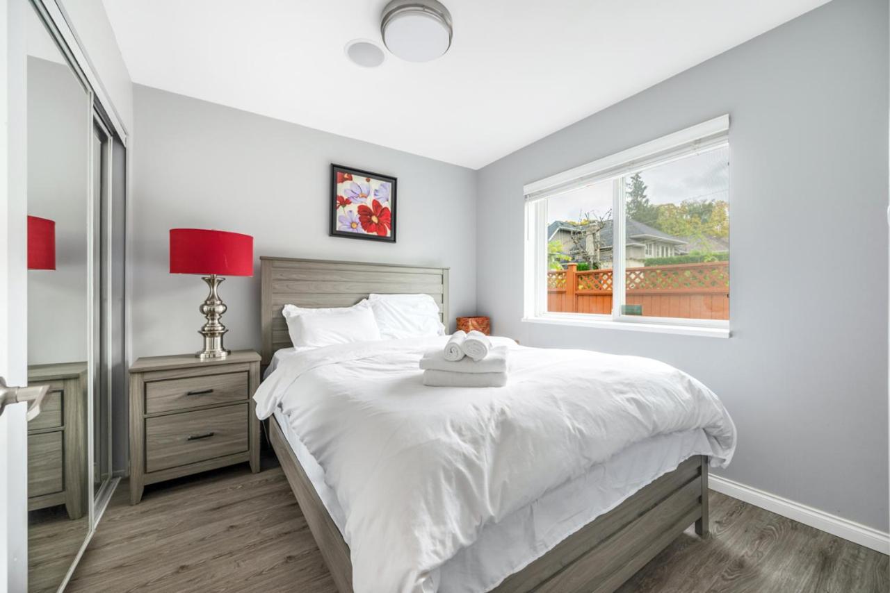 Stylish Dual Bedroom Suite In Van West Vancouver Luaran gambar