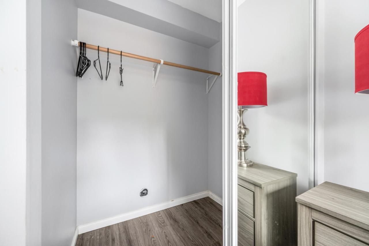 Stylish Dual Bedroom Suite In Van West Vancouver Luaran gambar
