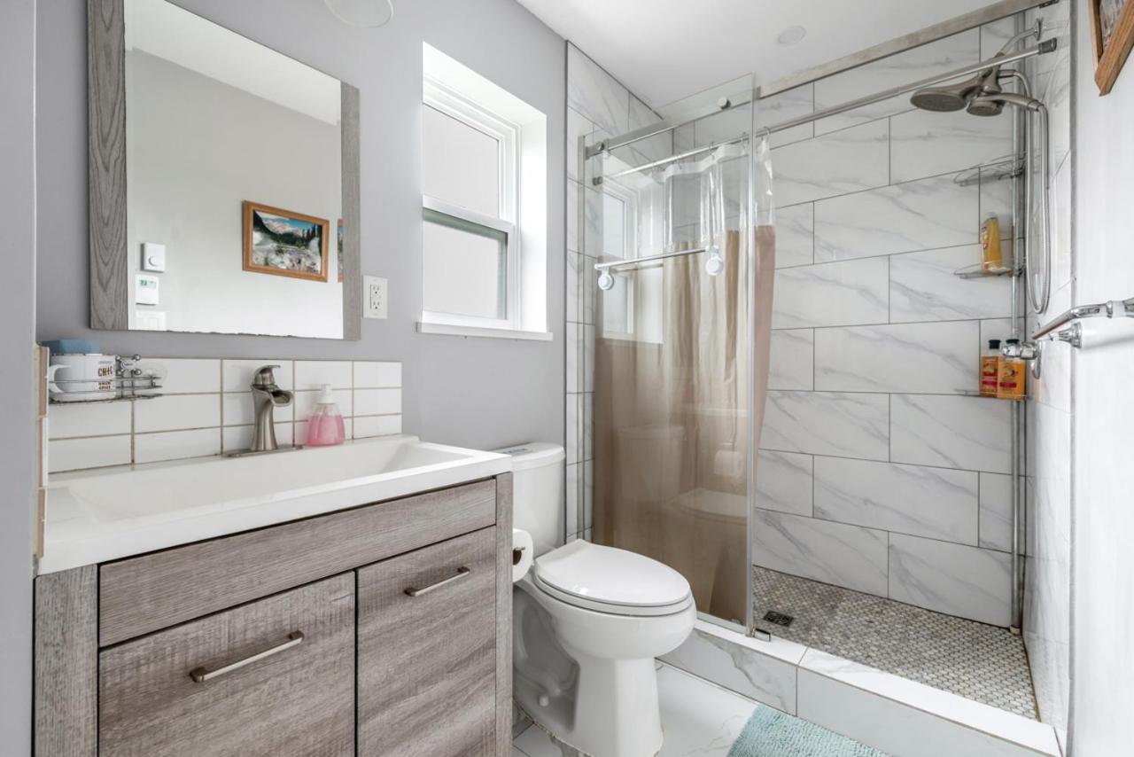 Stylish Dual Bedroom Suite In Van West Vancouver Luaran gambar